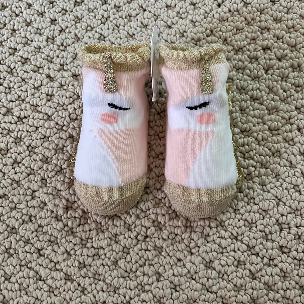 MUD PIE baby socks size 0-12M